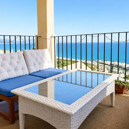 Lucky Tree Apartment Manilva